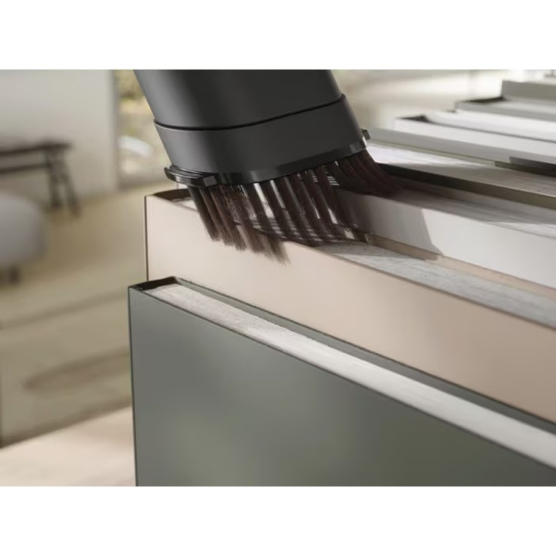 Аккумуляторный пылесос «2 в 1» Electrolux EP91B21WET